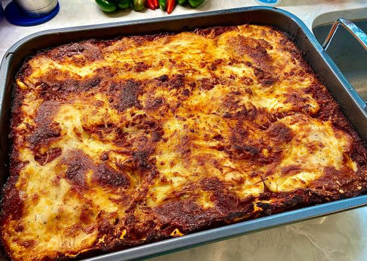 Grand Gastronomy Pasticho (Lasagna): Feeding Eight in Flavorful Style! 8 People